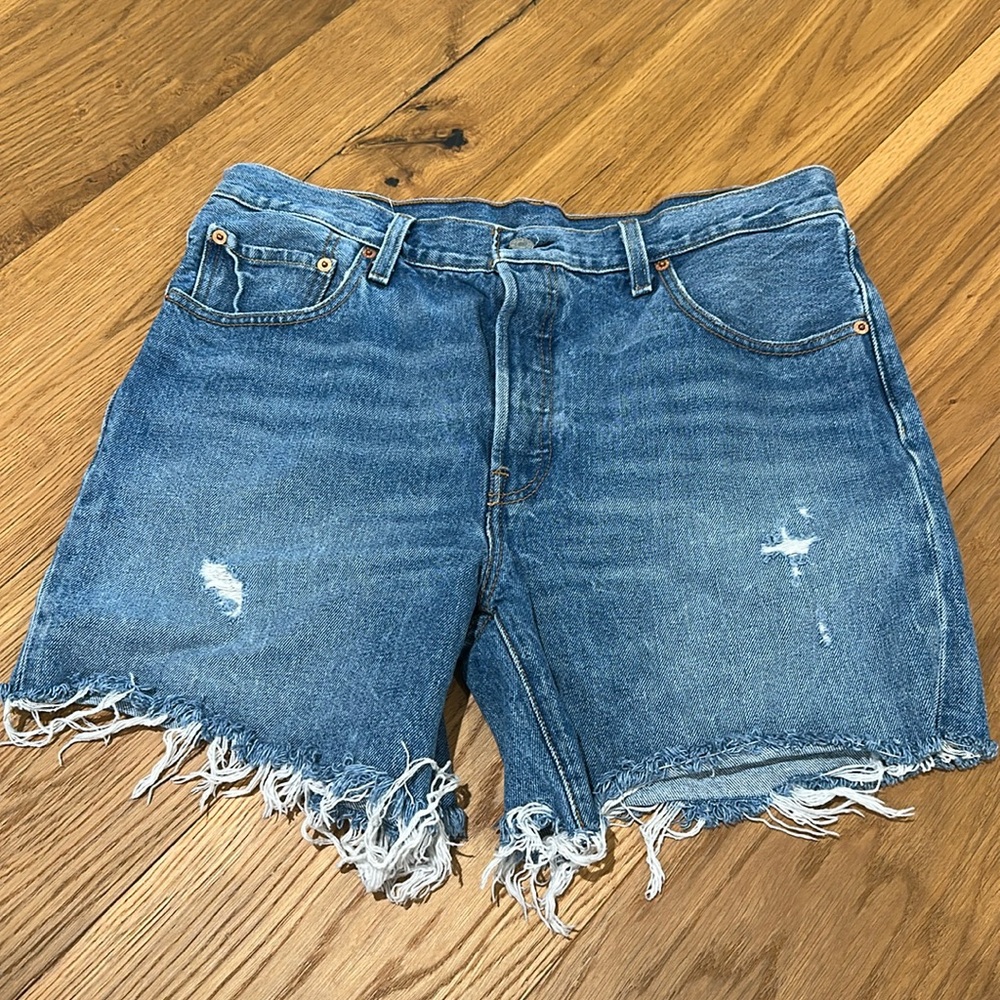 Levi Jean shorts. Style 501. Size 32. Like new